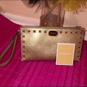 Michael Kors. Wristlet